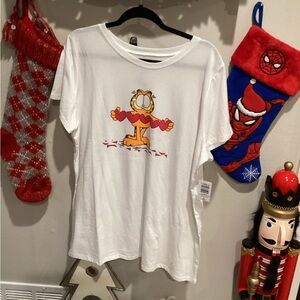 NWT - Torrid - White Garfield T-Shirt - Sz 2!!!